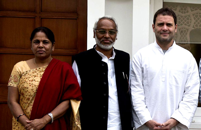 संविधान संशोधन प्रस्ताव पारित नभए अरू नाका पनि बन्द गर्ने भारतको चेतावनी