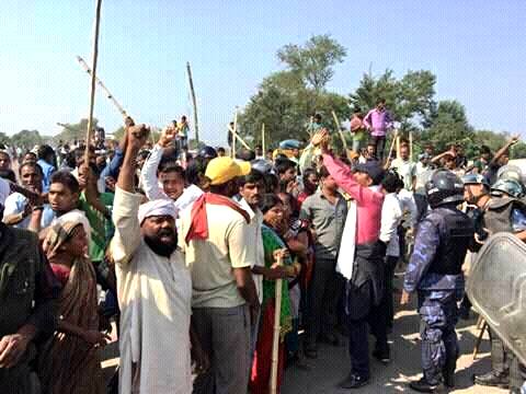 वीरगञ्जमा प्रहरीको गोलीबाट एकको मृत्यू, एक दर्जन घाइतेः अनिश्चितकालीन कर्फयू