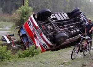 रसुवामा बस दुर्घटना, ३० को मृत्यू, चार दर्जन घाइते