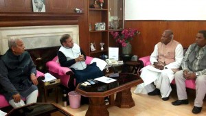 मधेशी मोर्चाका नेताहरु भारतका वरिष्ठ नेताहरुसँगको भेंटघाटमा व्यस्त, सोमवार प्रम मोदीसँग भेट्ने सम्भावना