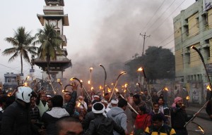 वीरगञ्जमा हज्जारौंको सहभागितामा विशाल मशाल जुलुस प्रर्दशन