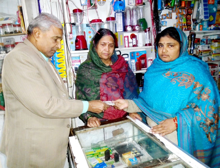 सप्तरीका सहीद परिवारलाई आर्थिक सहयोग