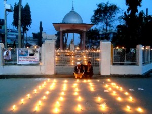 शहीदहरुको सम्झनामा मैनवत्ती प्रज्ज्वलन र सभा