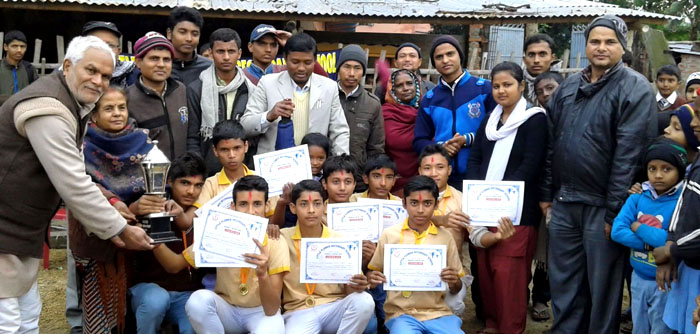 यशोदा भलिबल रनिङ्ग ट्रफीसहित पुरस्कार वितरण