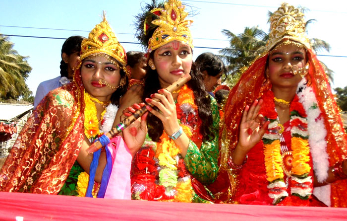 राजविराजमा भव्यताका साथ अन्तर्राष्ट्रिय मातृभाषा दिवस सम्पन्न, तीन मैथिलीसेवी सम्मानित (फोटो फिचरसमेत)