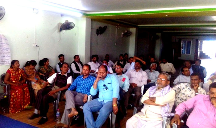 संविधानमा हस्ताक्षर गर्ने सांसदहरुको होलीका दहन गर्ने सप्तरी मोर्चाको निर्णय
