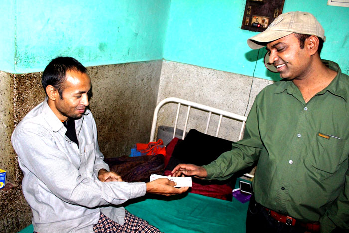 मधेस आन्दोलनका घाइते पटेललाई आर्थिक सहयोग