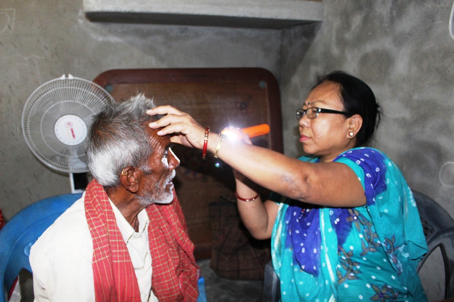 मारवाडी महिलाद्वारा लक्ष्मणवामा निशुल्क आँखा शिविर