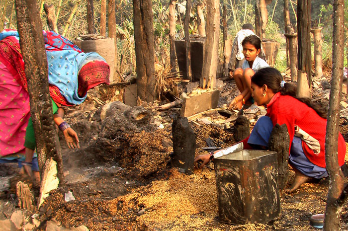 सप्तरीको दुई छुट्टा–छुट्टै स्थानमा आगलागी, ४५ लाखको क्षति