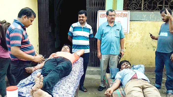सहीदहरुको स्मृतिमा प्रेस फोरमद्वारा रक्तदान