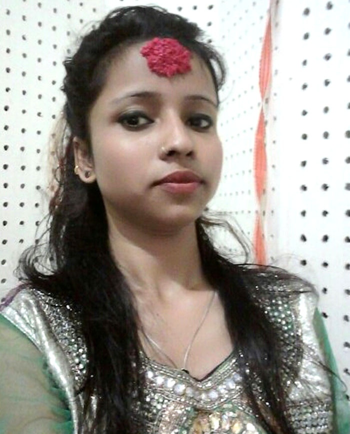anju-yadav-singer-5