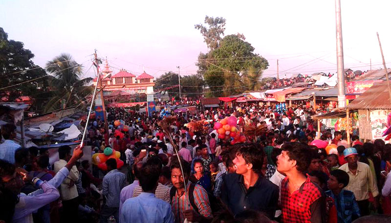 कंकालिनी मन्दिरमा हज्जारौं भक्तजनको भींड