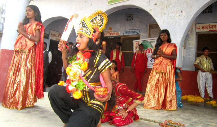 नृत्य प्रतियोगितामा शिब बोर्डिङ्ग प्रथम