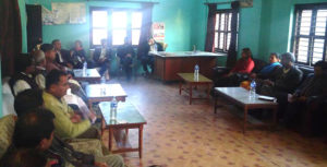 अञ्चल अस्पताल राजविराजको अध्ययन गर्दै मन्त्रालयको टोली