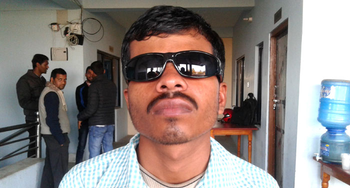 दृष्टिविहिन युवा प्रमेश्वरको कुशल गायक बन्ने सपना(भिडियो हेर्नुहोस्)