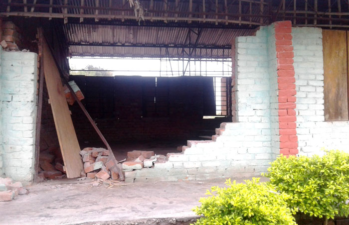 रक्सीको नसामा विद्यालयमा तोडफोड