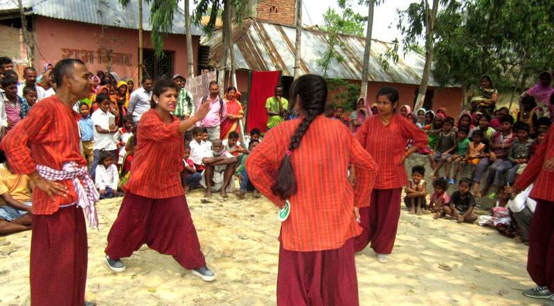 लोक सञ्चारद्वारा सप्तरीको चार स्थानमा सडक नाटक
