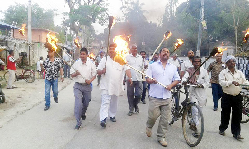 मोर्चाद्वारा राजविराजसहित विभिन्न स्थानमा मसाल जुलुस प्रदर्शन