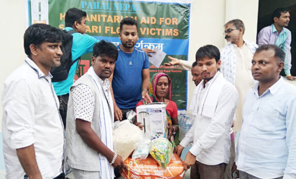 सचेत युवा रौतहट र तराई मधेश राष्ट्रिय परिषद्द्वारा बाढी पिडितलाई राहत