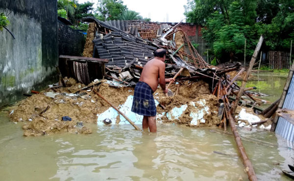 बाढीले दश हजार परिवार प्रत्यक्ष प्रभावित, पाँच हजार विस्थापित, सञ्चार र यातायात समेत अवरुद्ध 