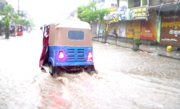 अविरल वर्षा र बाढीले यस्तो देखियो राजविराज