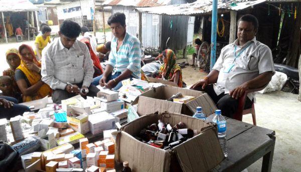 विराट टिचिङ्ग हस्पिटलद्वारा कोइलाडीमा निःशुल्क स्वास्थ्य शिविर