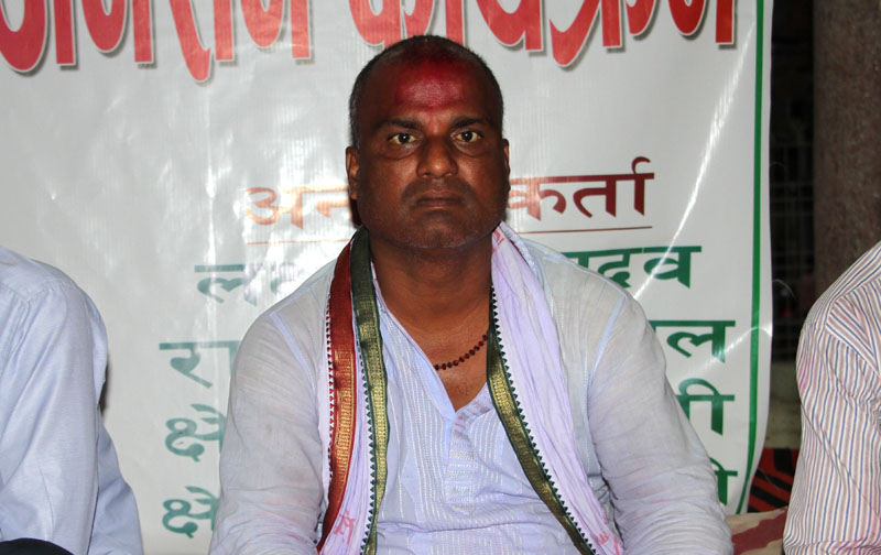 युवा नेता लक्ष्मणको आमरण अनसन जारी 