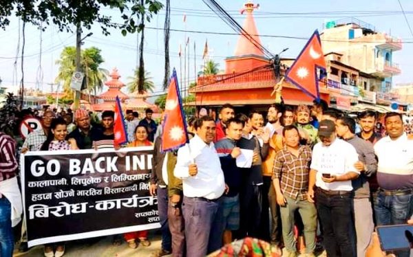 सप्तकोसी नपावासीको गर्जन ‘नालापानी हामी लड्छौं’