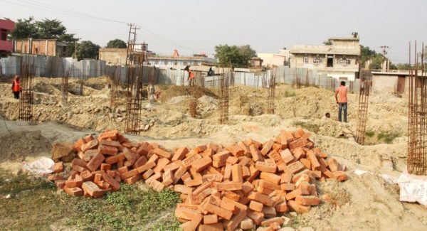 राजविराज बसपार्कमा बल्ल निर्माण कार्य सूचारु