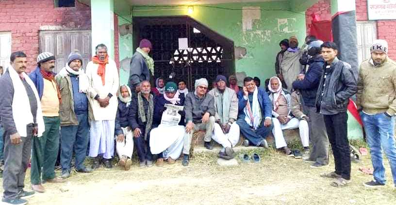 राजगढ गाउँपालिकामा जनप्रतिनिधिद्वारा लगाएको ताला खुलेन