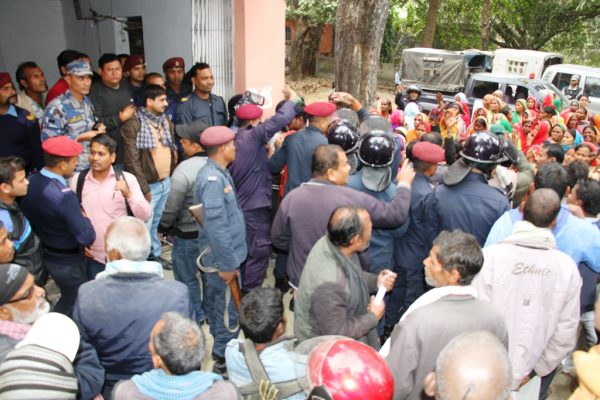 वडा अध्यक्ष साहको रिहाईको माग गर्दै राजविराजमा प्रदर्शन
