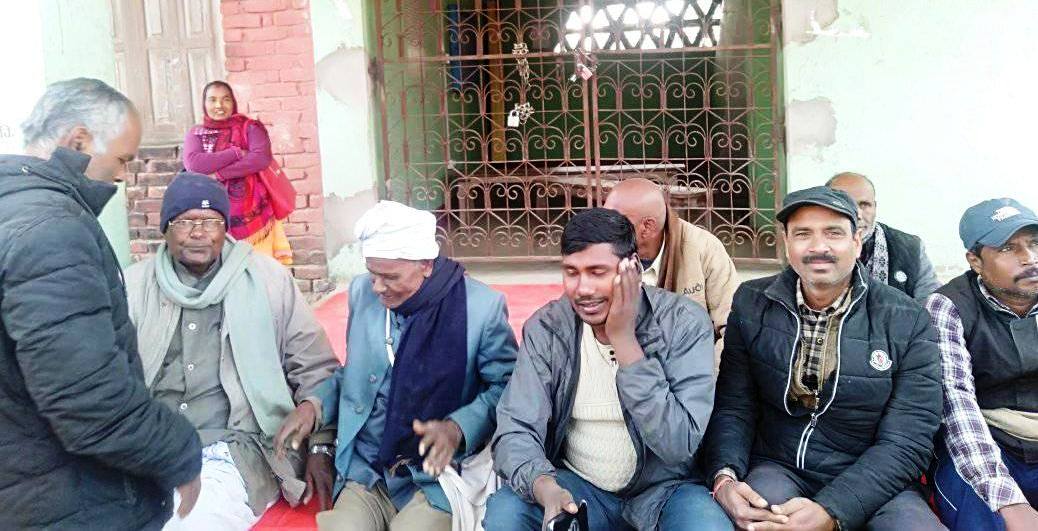 जनप्रतिनिधिहरुद्वारा राजगढ गाउँपालिकामा तालाबन्दी