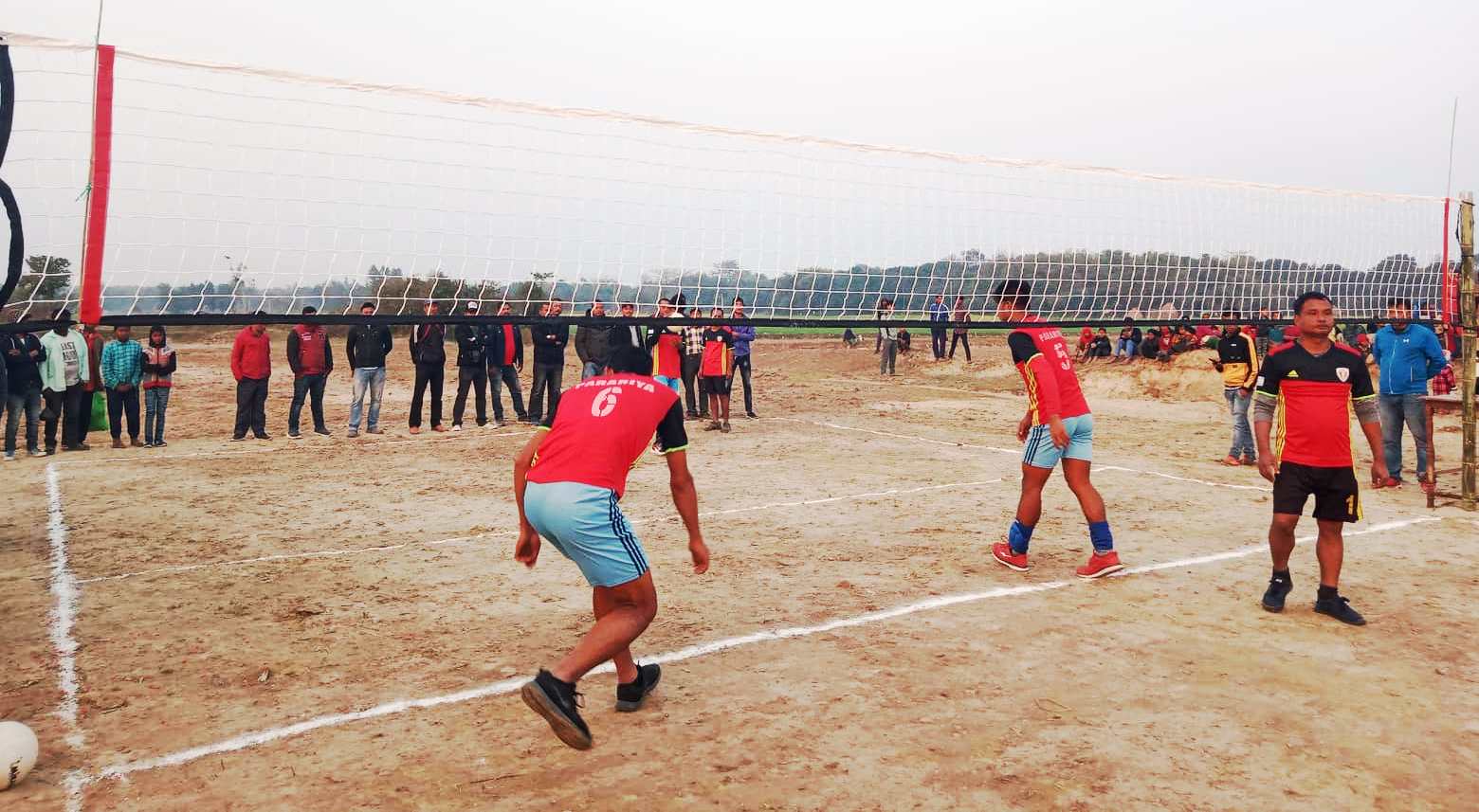 भलिबल प्रतियोगिताको उद्घाटन खेलमा सिरहा विजयी