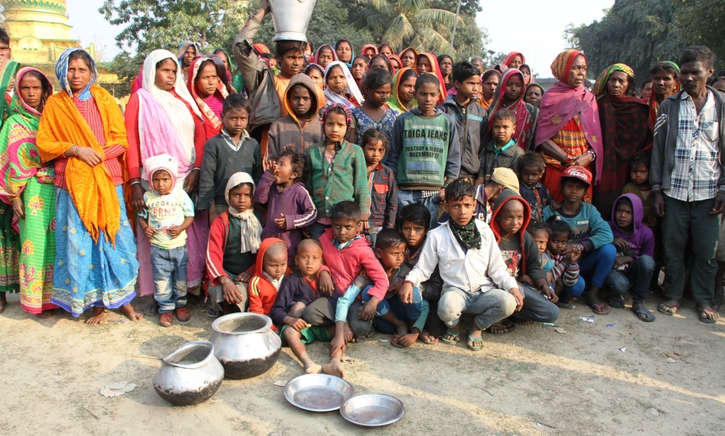 अदालतको आदेशले १२ मुसहर परिवार आकाशमुनि बस्न बाध्य