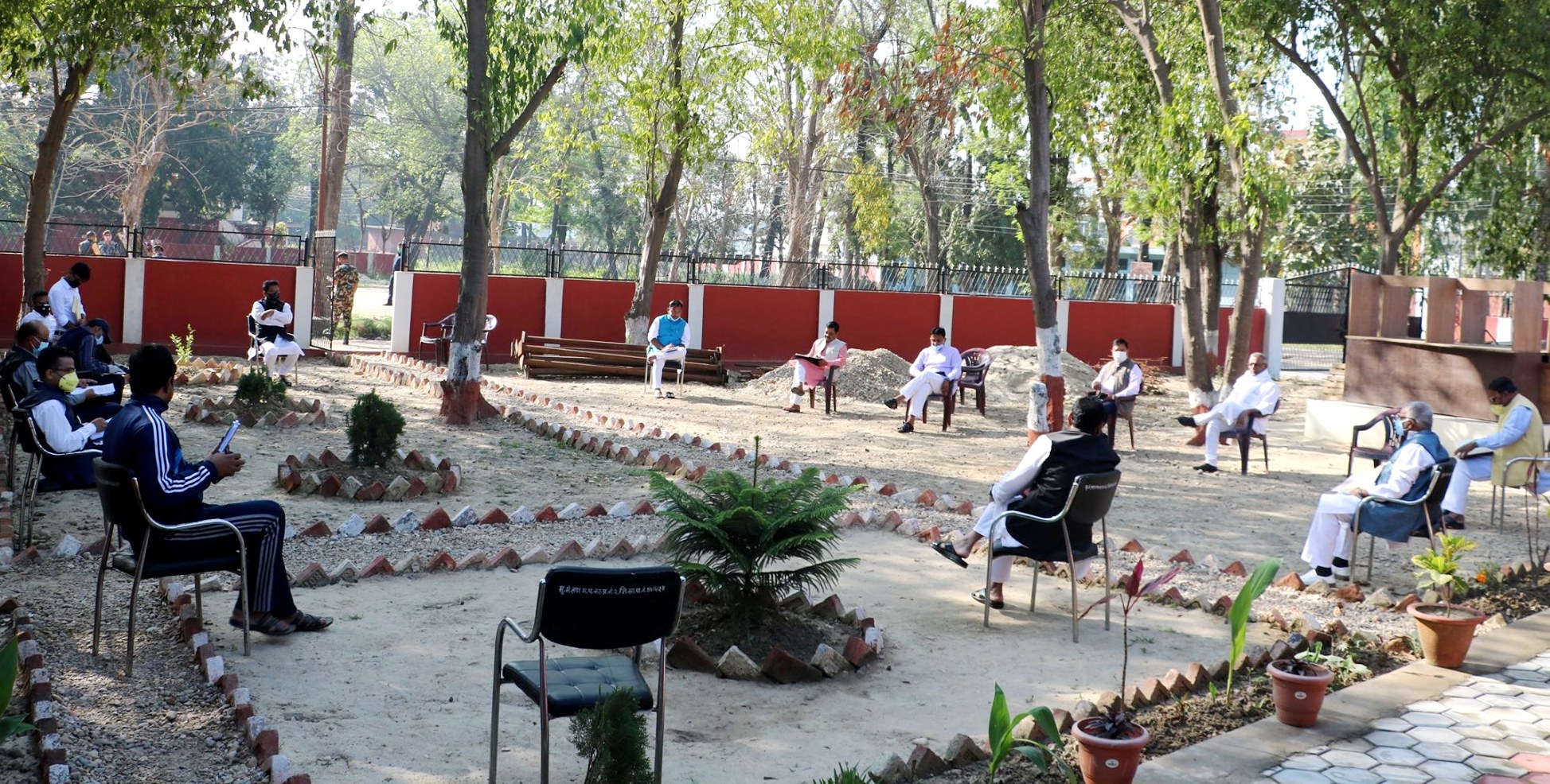 कोरोना नियन्त्रण गर्न प्रदेशका अस्पतालहरुलाई करोडौं निकासा