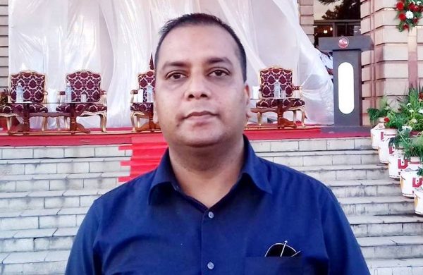 क्वारेन्टाइन बनाउन युवा नेता कर्णद्वारा सात कोठे घर सहयोग