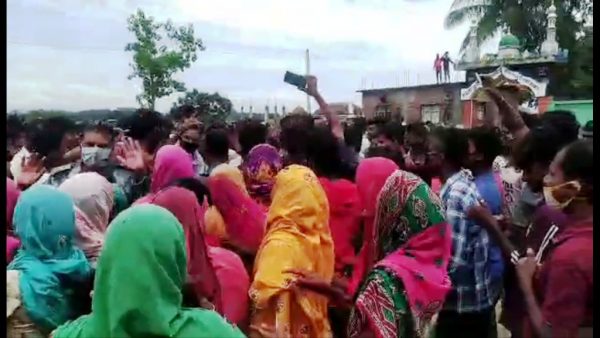 राहतमा काखापाखा भएको भन्दै व्यापक विरोध