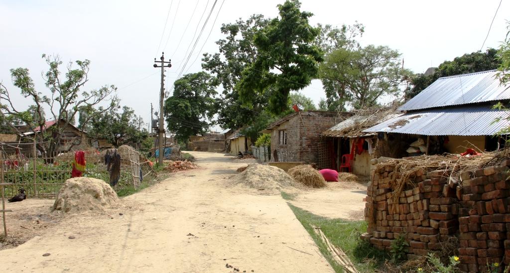 अझैं सिल भएन कोरोना भेटिएको हटैल वस्ती !