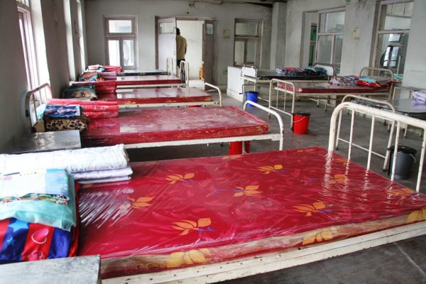नयाँ आइसोलेसनमा कोरोना संक्रमितहरुलाई भर्ना गर्ने कार्य थालियो
