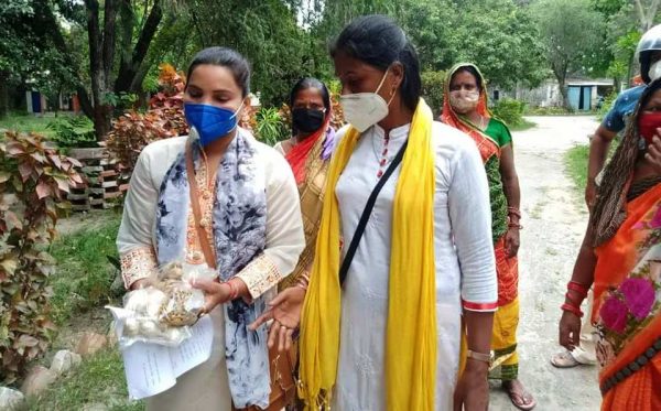 अधिकारकर्मीहरुले सप्तरीबाट पठाए कोसेली