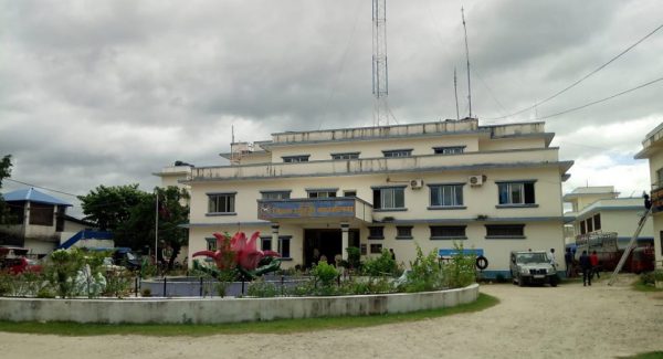 प्रहरीद्वारा पिकअपसहित साढे १७ लाखको सामान नियन्त्रण