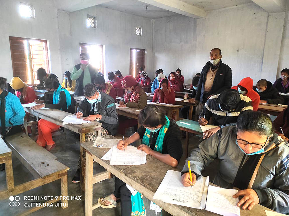 कोभिड–१९ को बहानामा खुलेआम अमर्यादित हुँदैछ परीक्षा