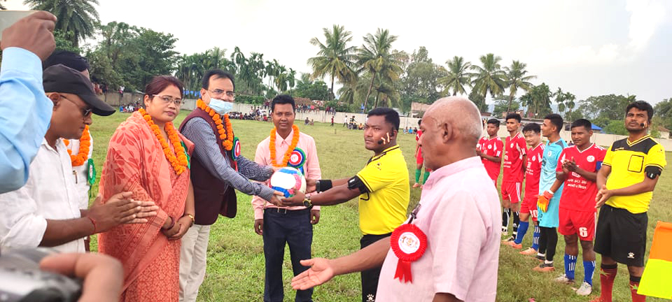 घोंघिदाहामा जनचेतना ४० औं रनिङ्ग शिल्ड फुटवल प्रतियोगिता शुरु