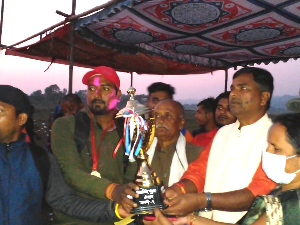 रुपनी गाउँपालिकामा संचालित दोस्रो अध्यक्ष कप क्रिकेट प्रतियोगिताको उपाधि बरहीवीरपुरलाई
