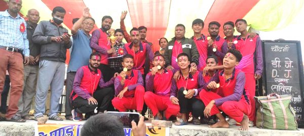 तेरहौतामा संचालित दोस्रो पचशिल्ड क्रिकेट प्रतियोगिताको उपाधि विरेन्द्र बजारलाई