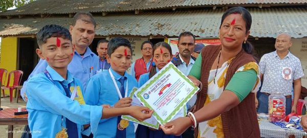 पालिका स्तरीय हाजिरी जवाफ प्रतियोगितामा मोहनपुर प्रथम 