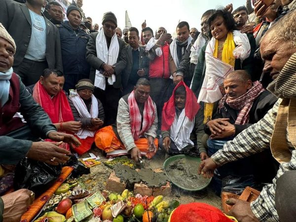 विवादका विच कृषि विश्वविद्यालय शिलान्यास, विकासको बाधक कोहि हुनु हुँदैन : उपेन्द्र 