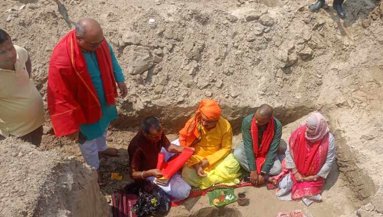 गजेन्द्र स्मारक सामुदायिक भवन तथा संग्रहालय निर्माण हुने 