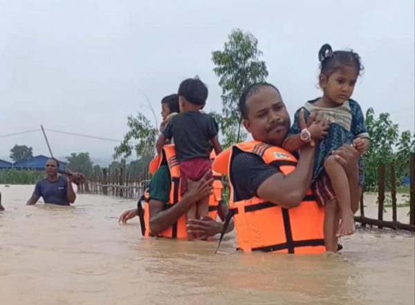 त्रियुगा नदीको बाढी पीडितको बिचल्ली