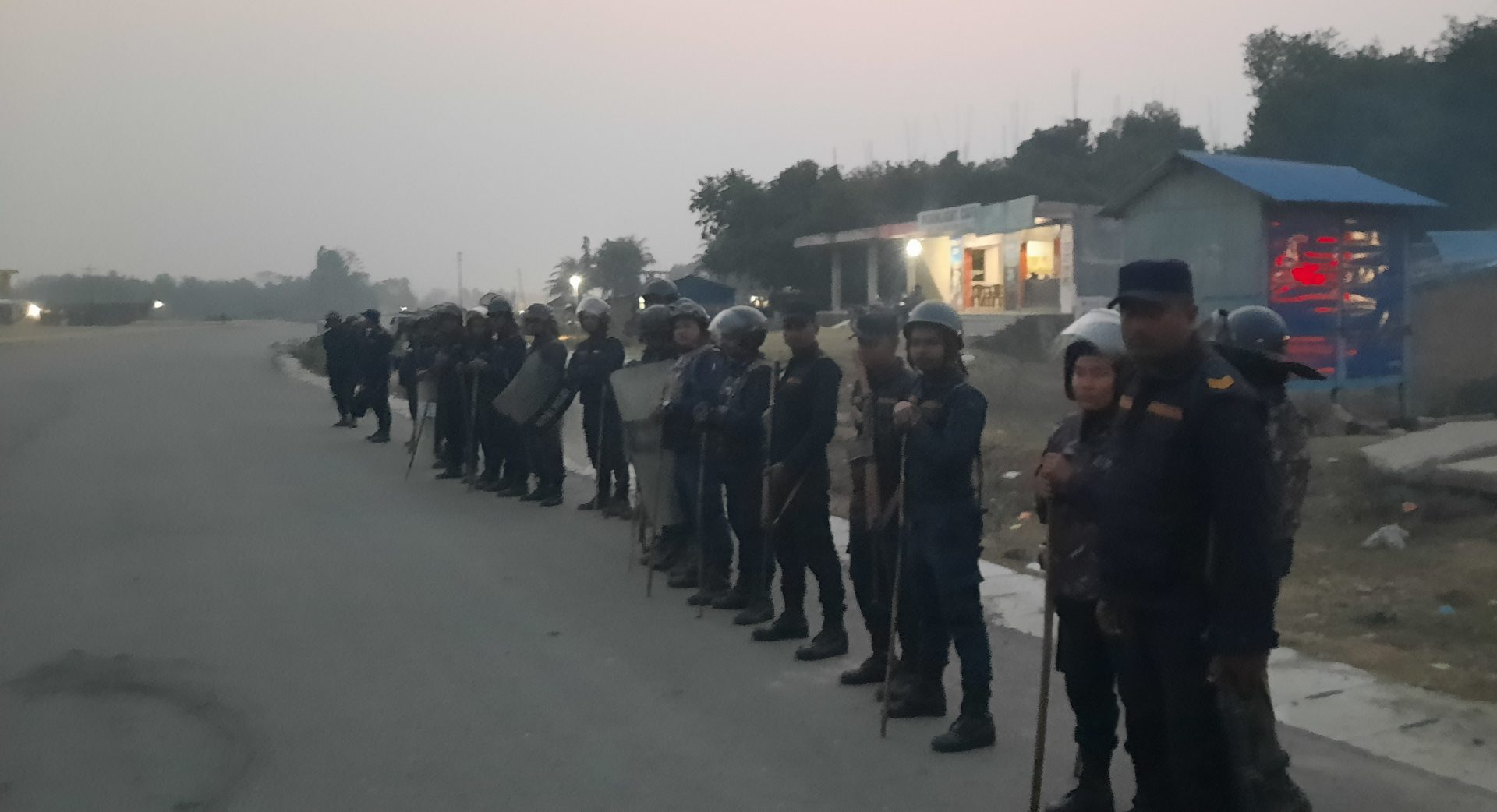 कडा सुरक्षा घेरामा इटहर्वा बजार, चक्काजाम विफल